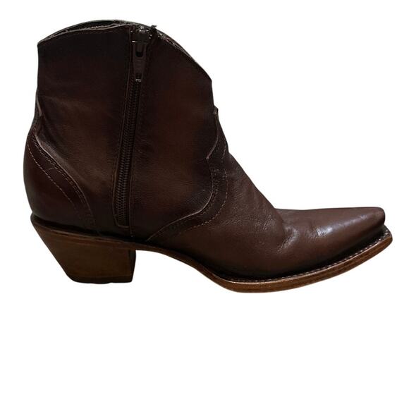 Silverton Patty All Leather Snip Toe Short Boots (Chocolate) Size 8.5 - Picture 3 of 10